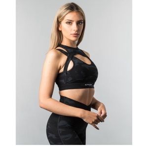 Alphalete SURFACE KEYHOLE BRA